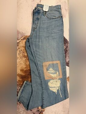 (NWT) Levi's Light Blue 501CT Women's Tapered Crop Jeans